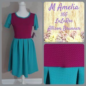 ⭐ Lularoe Amelia Dress - Medium - NWT